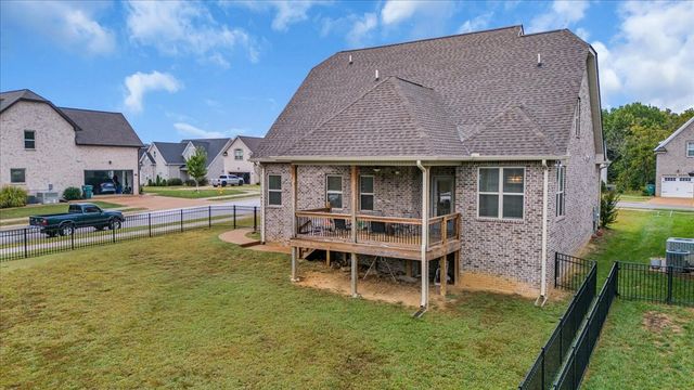 401 Hunter Bryce Ln, Lebanon, TN 37087
