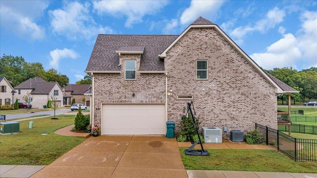 401 Hunter Bryce Ln, Lebanon, TN 37087