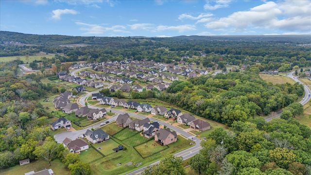 401 Hunter Bryce Ln, Lebanon, TN 37087