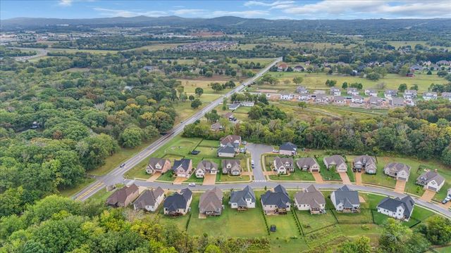 401 Hunter Bryce Ln, Lebanon, TN 37087