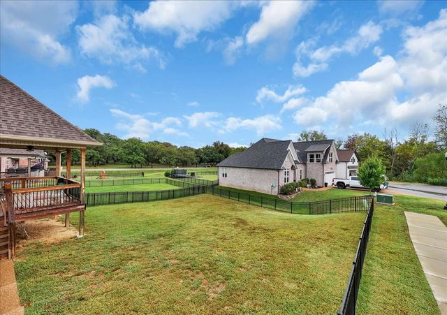 401 Hunter Bryce Ln, Lebanon, TN 37087