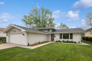 1222 Hillview Drive, Lemont, IL 60439