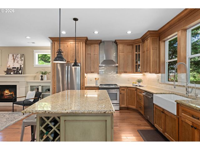 5817 N PRINCETON St, Portland, OR 97203