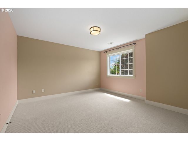 5817 N PRINCETON St, Portland, OR 97203
