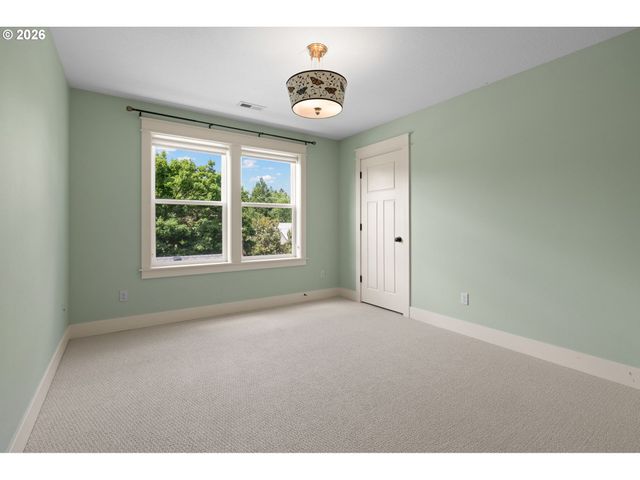 5817 N PRINCETON St, Portland, OR 97203