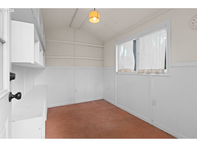 5817 N PRINCETON St, Portland, OR 97203