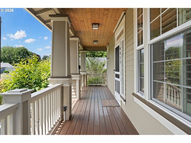 5817 N PRINCETON St, Portland, OR 97203