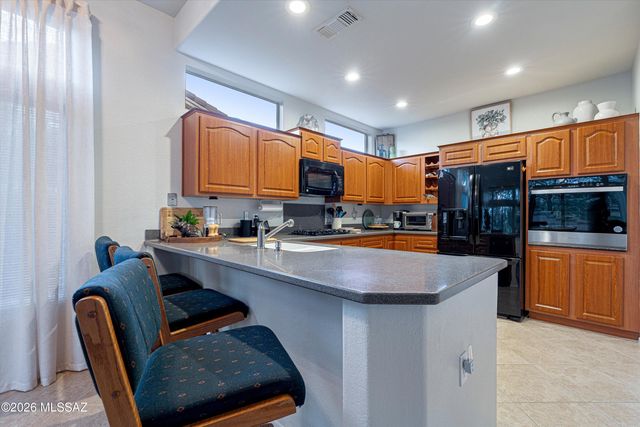 14183 N Buckingham Drive, Oro Valley, AZ 85755
