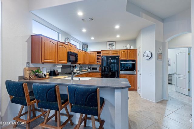 14183 N Buckingham Drive, Oro Valley, AZ 85755
