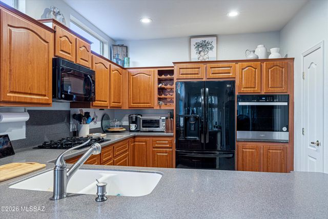 14183 N Buckingham Drive, Oro Valley, AZ 85755