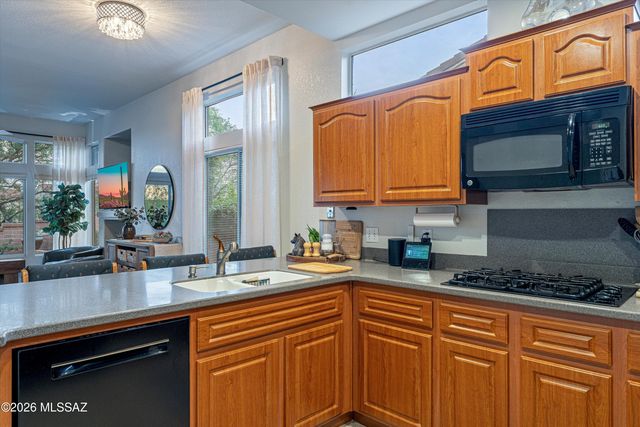 14183 N Buckingham Drive, Oro Valley, AZ 85755