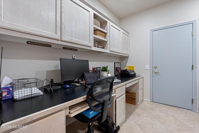14183 N Buckingham Drive, Oro Valley, AZ 85755