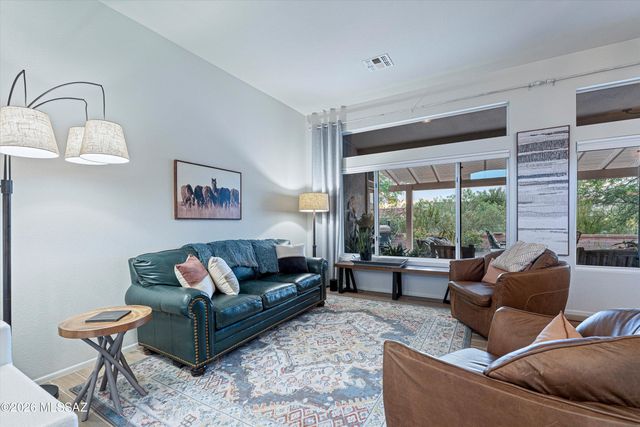 14183 N Buckingham Drive, Oro Valley, AZ 85755