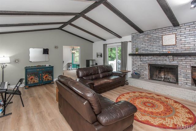 130 Satinwood Court, St Charles, MO 63304