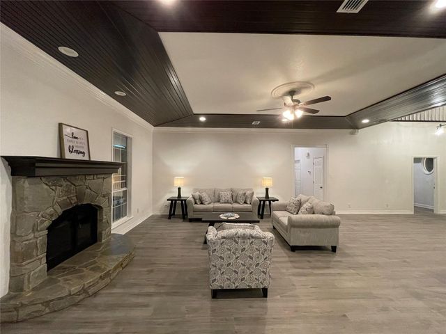 865 Higgins Road, Sherman, TX 75092