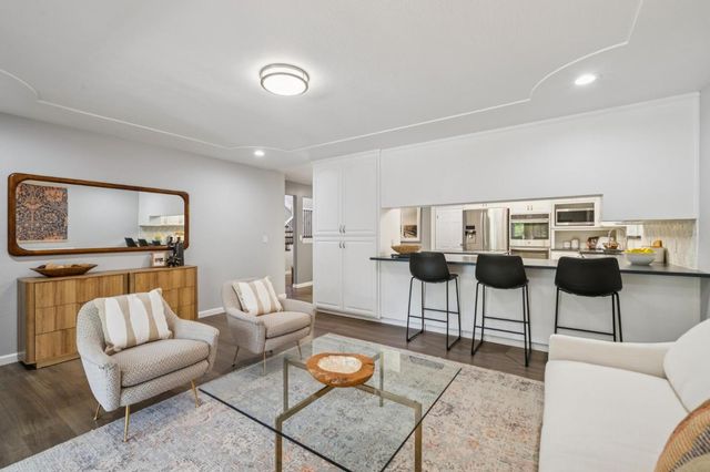 140 University Avenue, Los Altos, CA 94022