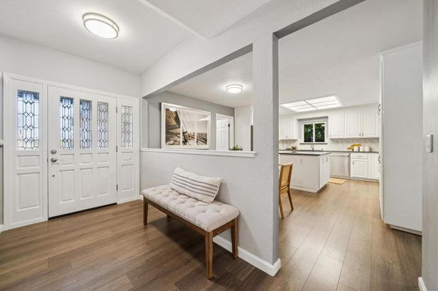 140 University Avenue, Los Altos, CA 94022