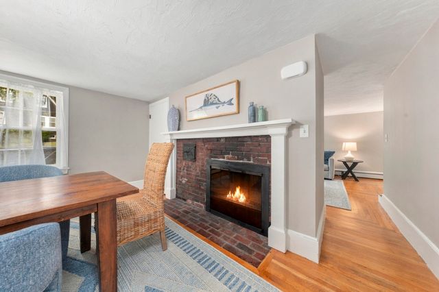 16 Clifford Ct, Hingham, MA 02043