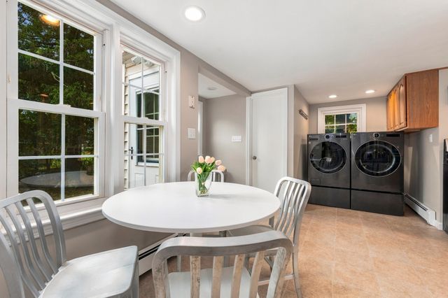 16 Clifford Ct, Hingham, MA 02043