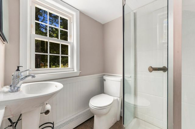16 Clifford Ct, Hingham, MA 02043