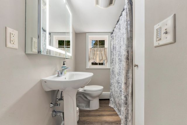 16 Clifford Ct, Hingham, MA 02043