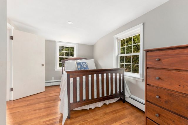 16 Clifford Ct, Hingham, MA 02043