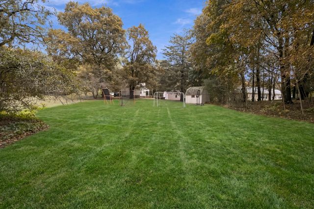 16 Clifford Ct, Hingham, MA 02043