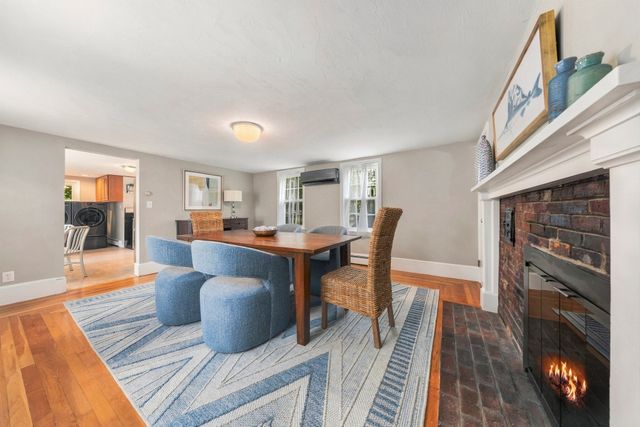 16 Clifford Ct, Hingham, MA 02043