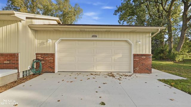 2310 Fred W Moore Highway, St Clair Twp, MI 48079