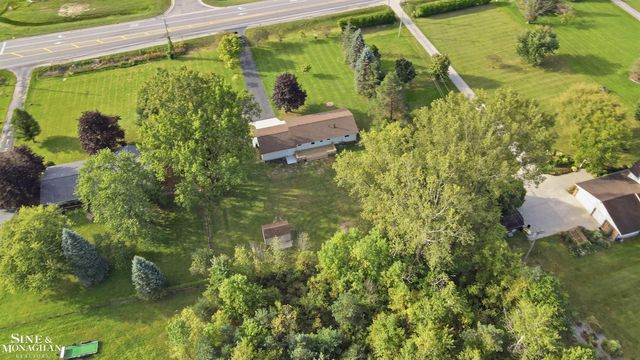 2310 Fred W Moore Highway, St Clair Twp, MI 48079