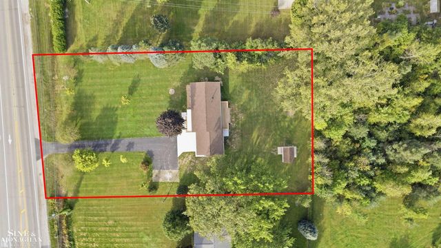 2310 Fred W Moore Highway, St Clair Twp, MI 48079