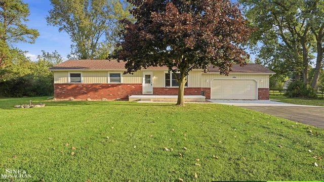 2310 Fred W Moore Highway, St Clair Twp, MI 48079