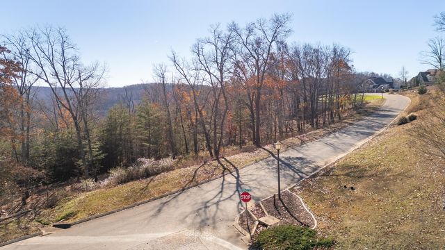 2221 Horizons Drive, Ooltewah, TN 37363