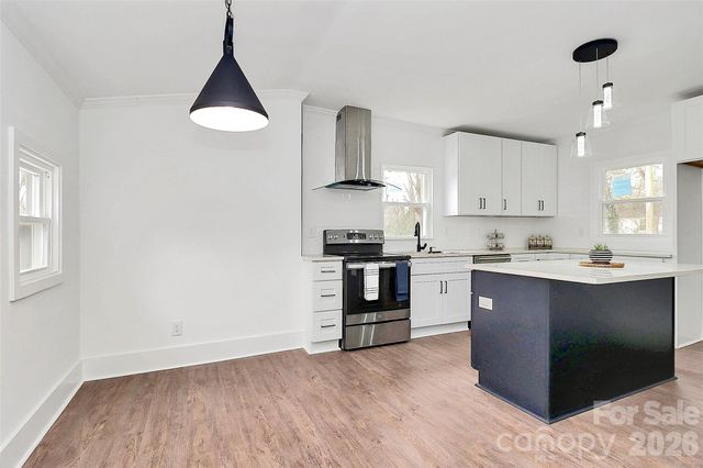 511 W Oakwood Avenue, Albemarle, NC 28001