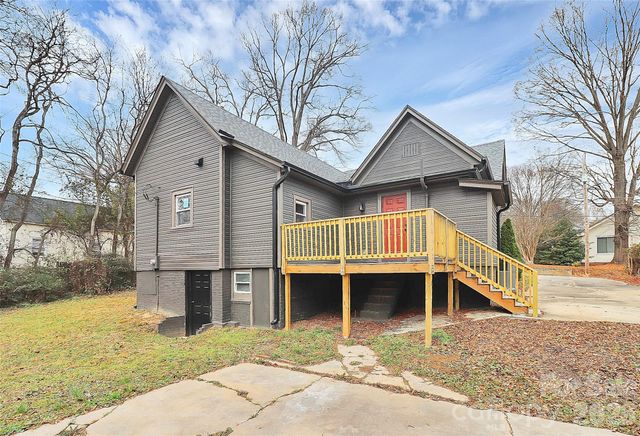 511 W Oakwood Avenue, Albemarle, NC 28001