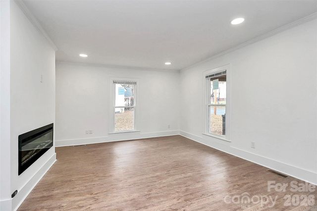 511 W Oakwood Avenue, Albemarle, NC 28001