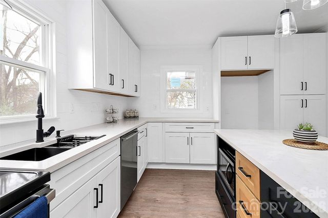 511 W Oakwood Avenue, Albemarle, NC 28001