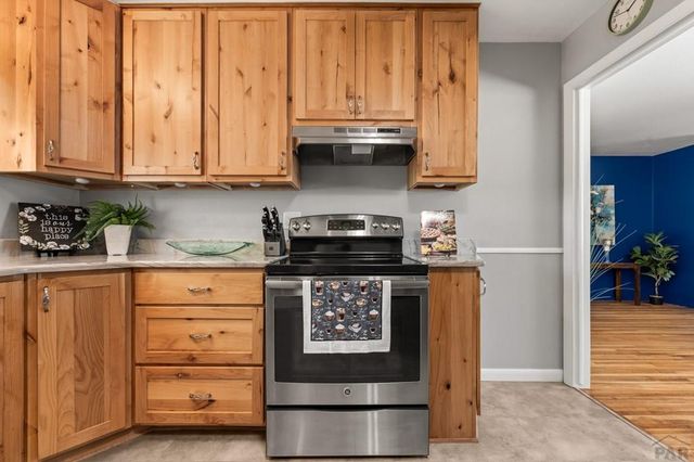 26 Scotland Rd, Pueblo, CO 81001