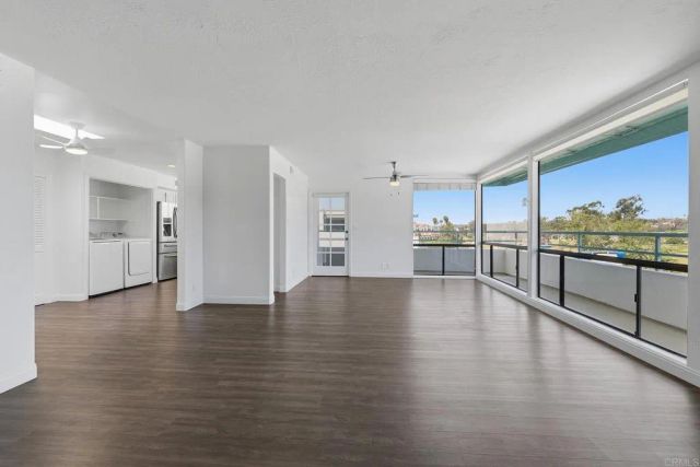 2558 Navarra Drive E, Carlsbad, CA 92009