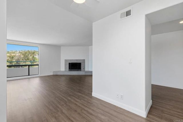 2558 Navarra Drive E, Carlsbad, CA 92009