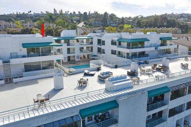 2558 Navarra Drive E, Carlsbad, CA 92009