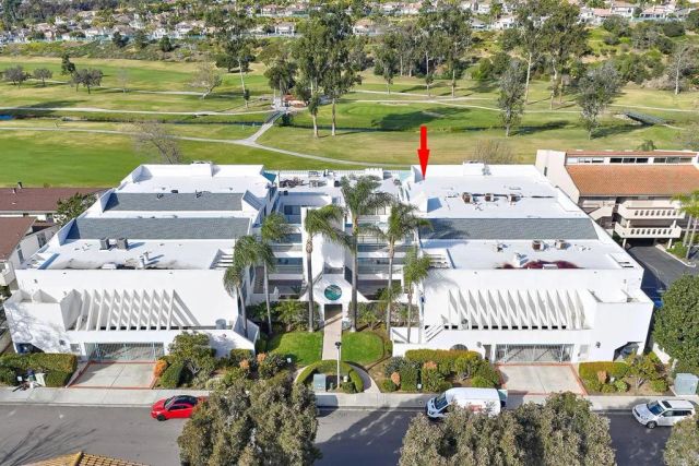 2558 Navarra Drive E, Carlsbad, CA 92009