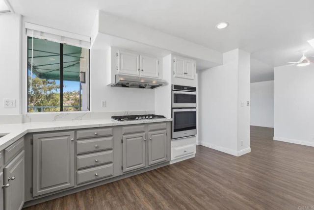 2558 Navarra Drive E, Carlsbad, CA 92009