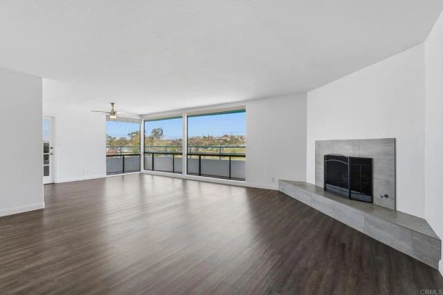2558 Navarra Drive E, Carlsbad, CA 92009