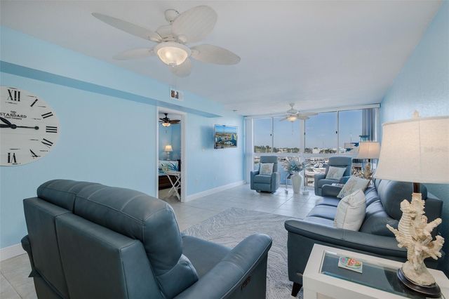 4939 FLORAMAR TERRACE 312, New Port Richey, FL 34652