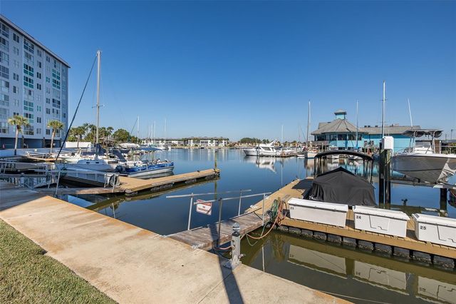 4939 FLORAMAR TERRACE 312, New Port Richey, FL 34652