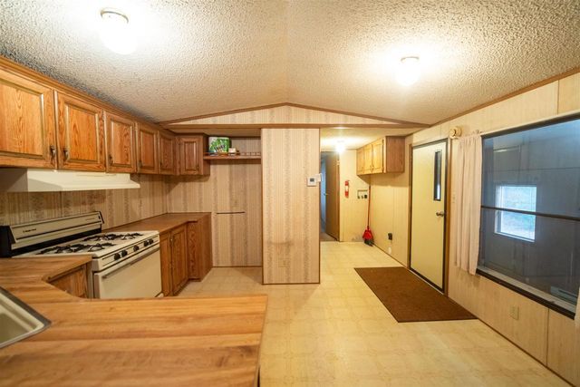 N8604 17th Avenue, Neshkoro, WI 54960