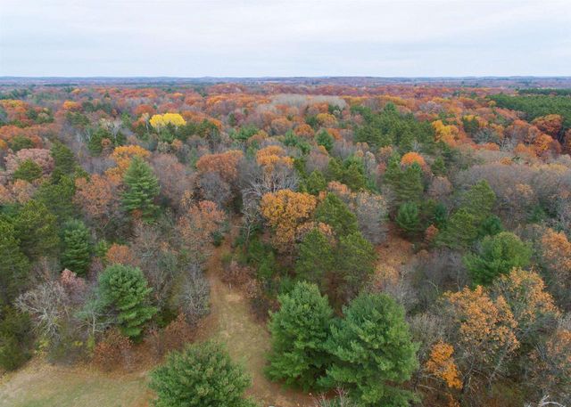 N8604 17th Avenue, Neshkoro, WI 54960