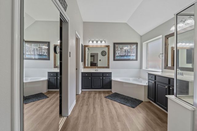 2504 N Yorkchase Lane, Conroe, TX 77304