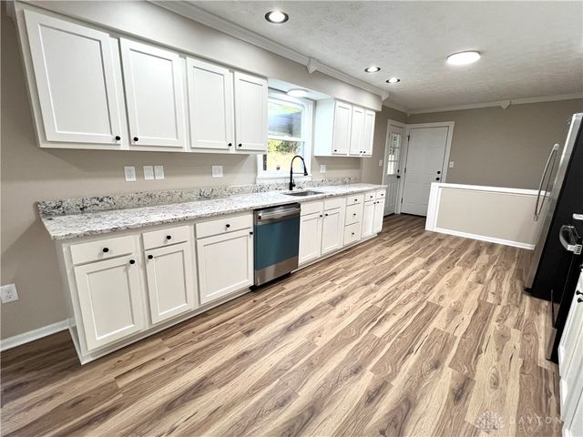 176 Lakeview Drive, Middletown, OH 45044